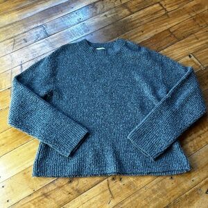 H&M Sweater - Small